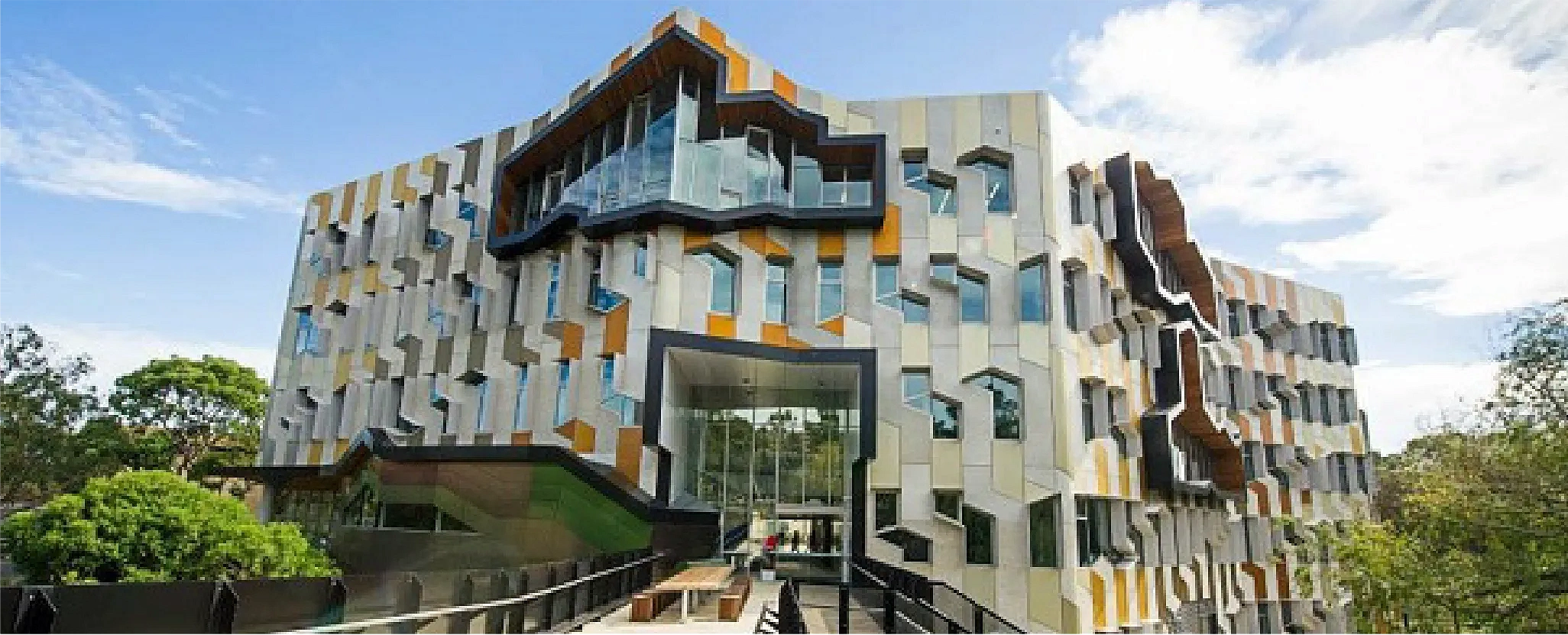 La Trobe College Australia - Navitas
